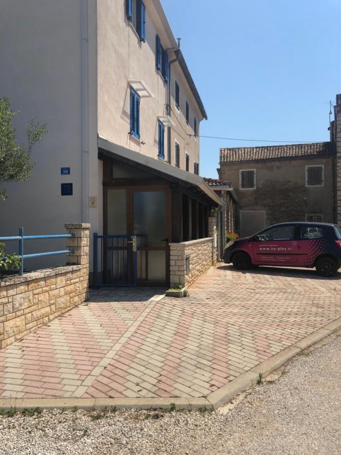 Olive Tree Apartments 乌马格 外观 照片